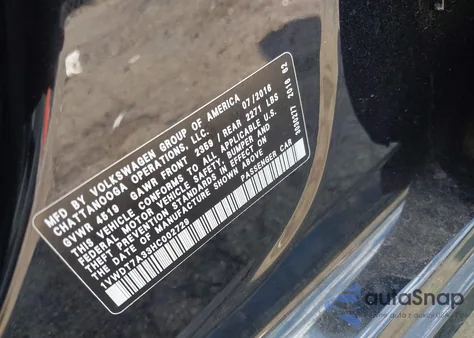 2017 Volkswagen Passat 1.8T R-Line z USA, uszkodzony, nr VIN 1VWDT7A33HC002729